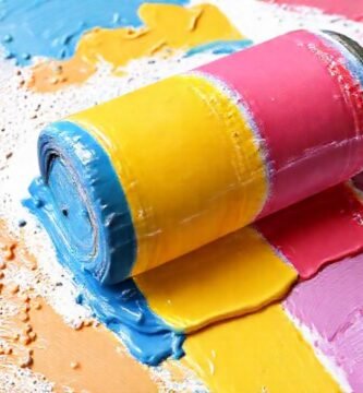 Pintura de rodillo crea texturas vibrantes
