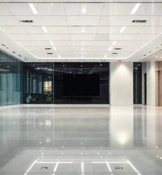 El despacho moderno irradia calma profesional