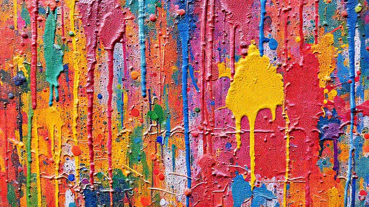 Paredes coloridas, texturas abstractas y caos artístico