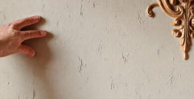 Un muro pintado muestra arte y técnica