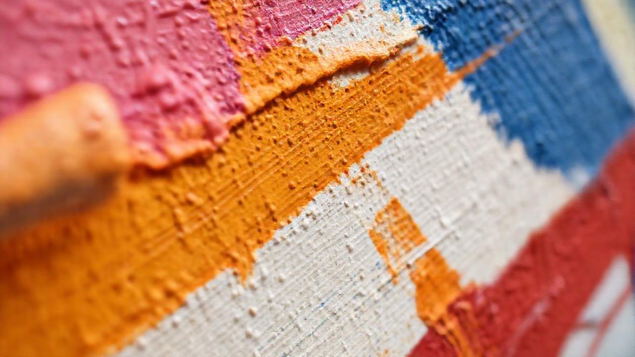 Preparación mural: textura, color y detalle