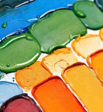 Pinturas y técnicas artísticas se exhiben